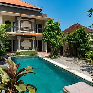 https://eddys-cottage.ubudhotelsnow.com